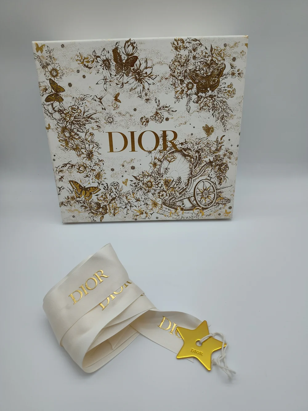 DIOR Le Chariot Gift Box 2